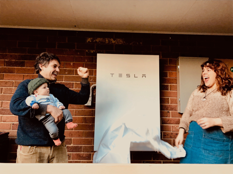 Dan Epstein family with new Tesla PW2